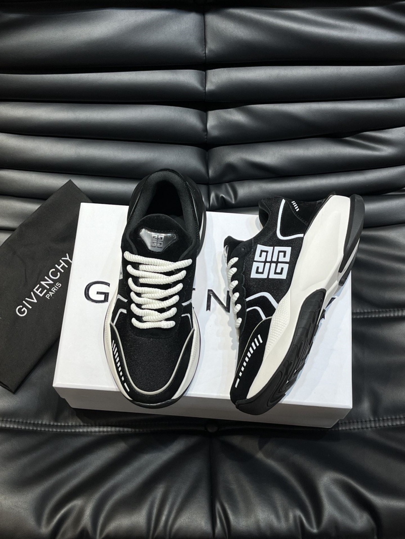 Givenchy Sneakers